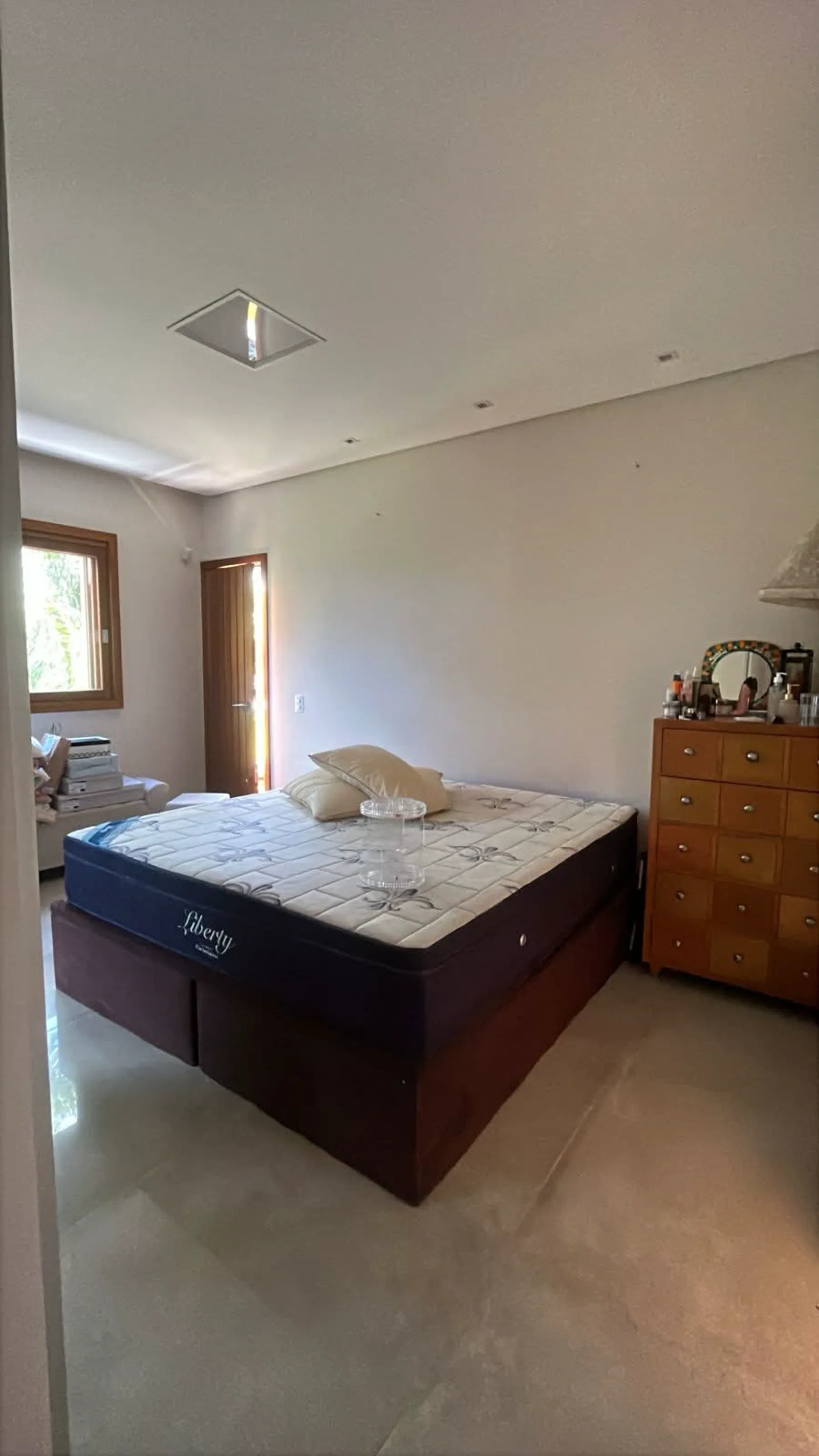 Quarto da Casa Canto da Lagoa antes da transformação.
